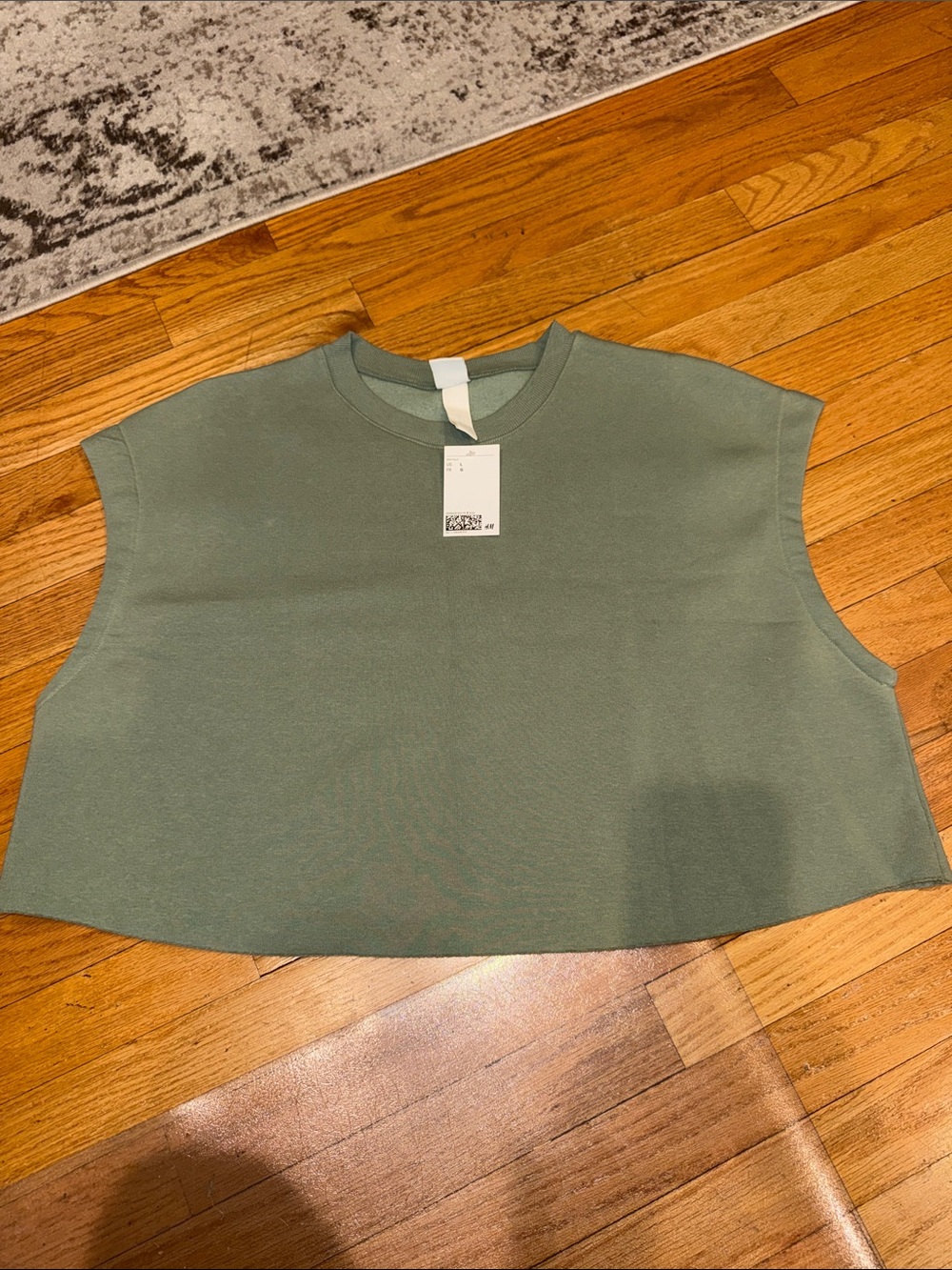 H&M Sleeveless Crop Top in Sage